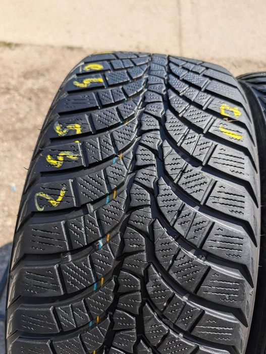 # SET 4 Anvelope Iarna 240/40 R19 + 275/35 R19 KUMHO WinterCraft WP71 - XL | Pret/buc