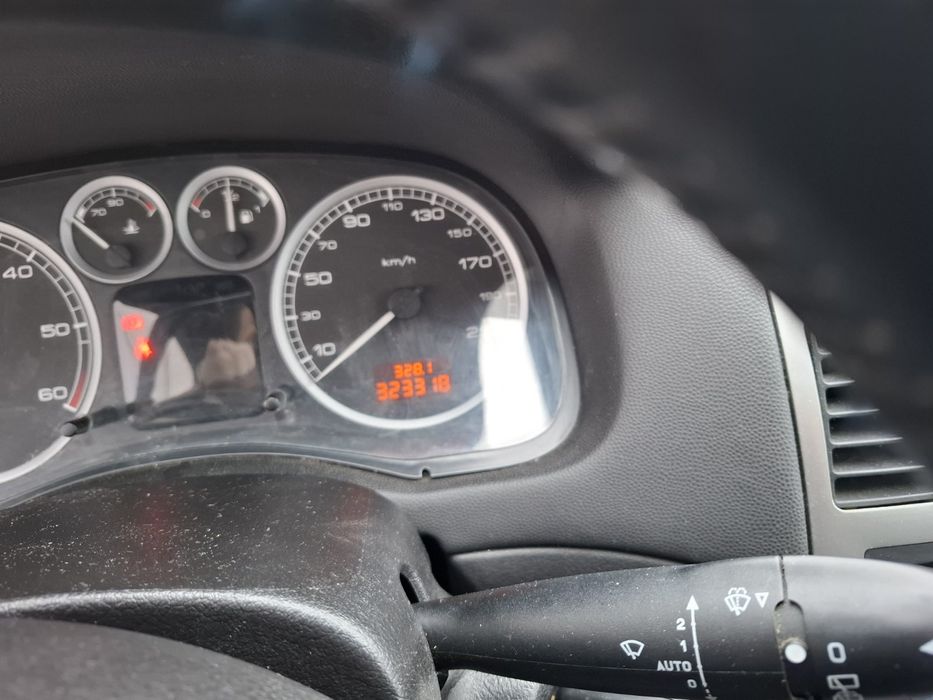 Кола Пежо 307 SW