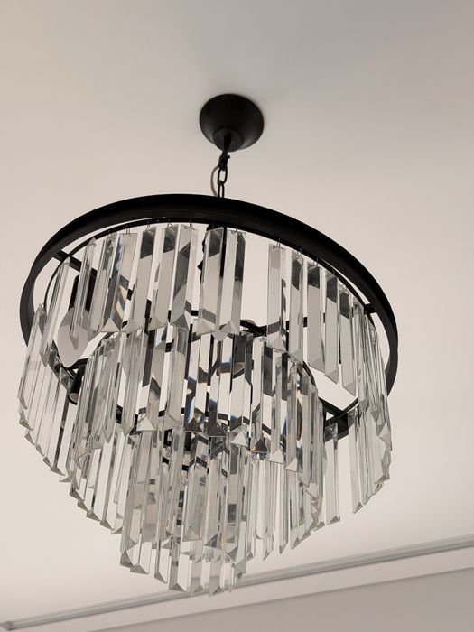 Люстра хрусталь в идеальном состояни