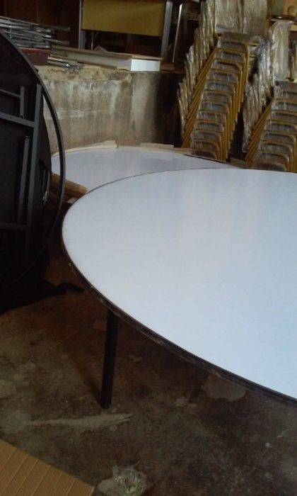 Masa rotunda de 2metri, pentru 12-14 persoane, pliabila, restaurant