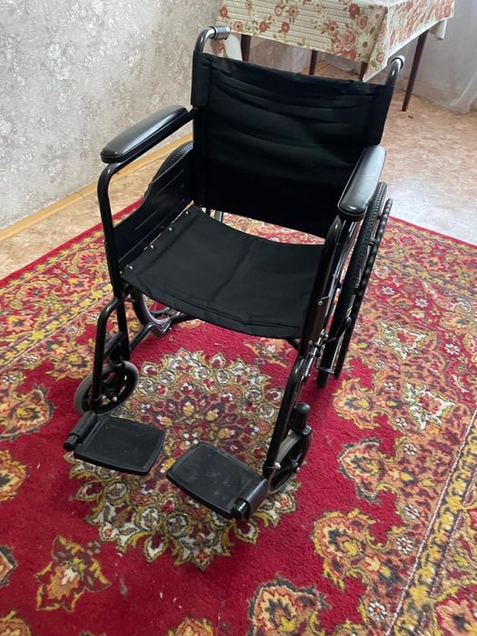 Срочно продам коляску для взрослых