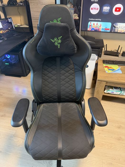 Геймърски стол Razer Enki - зелен шев