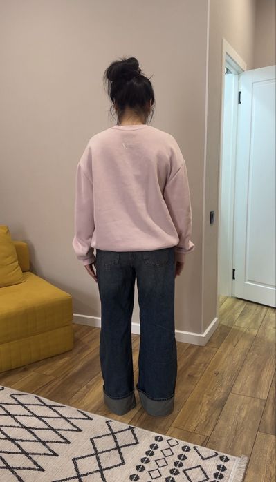 Джинсы толстовка вместе