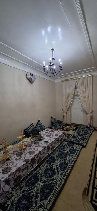 Qarshi Uzumzor mahallada hovli sotiladi