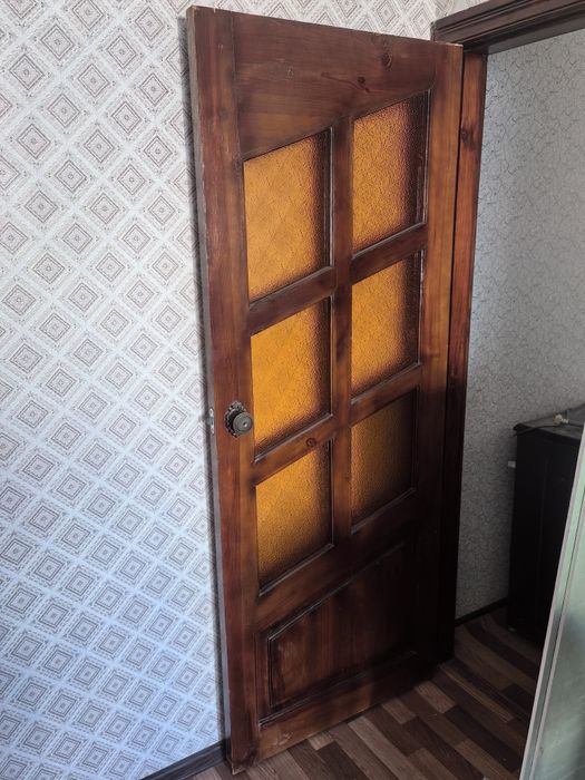 Продам межкомнатные двери
