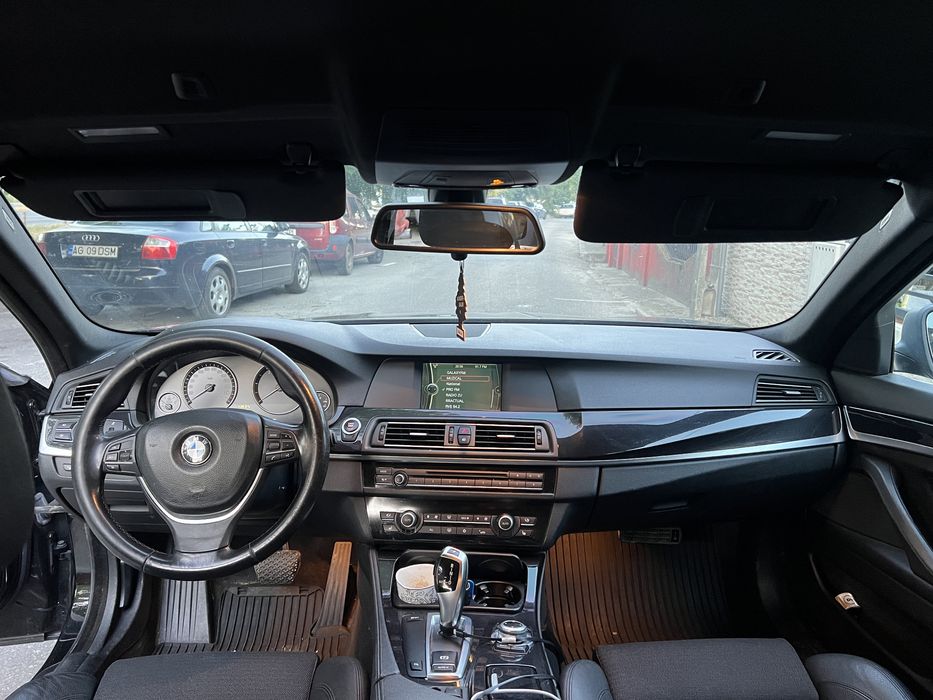 BMW 5 Series 2010 — imagine 5