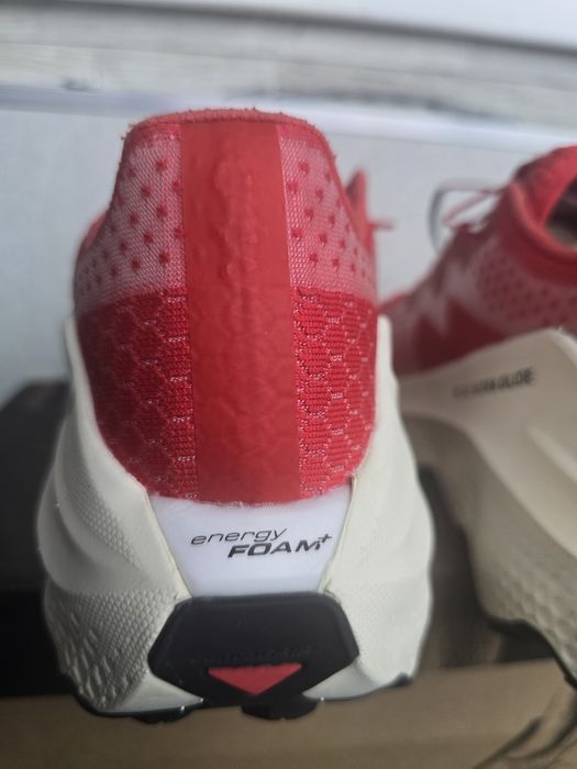 Продам кроссовки SALAMON