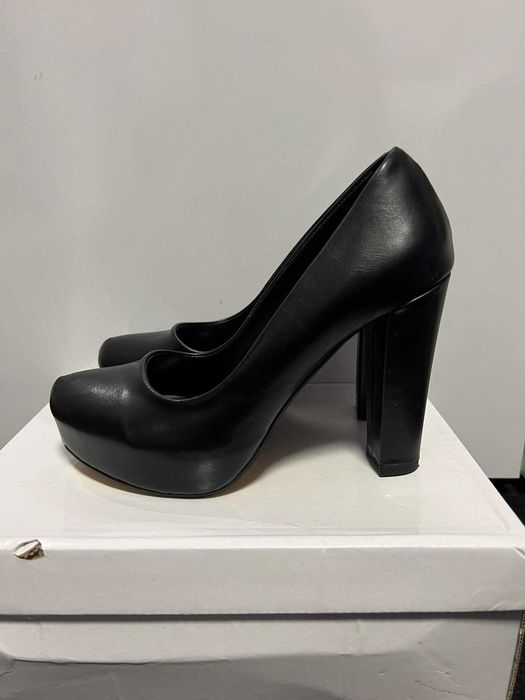 Обувки от еко кожа