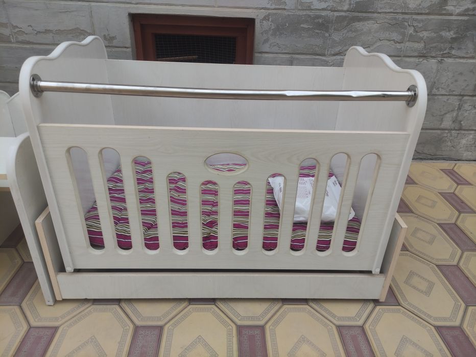 Detskiy krovat kompletk sotiladi