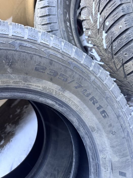 Шипованая 235/70/16 в нормальном состоянии