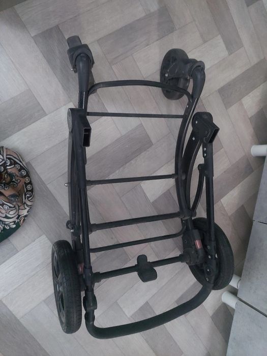 Отдам коляску за фрукты