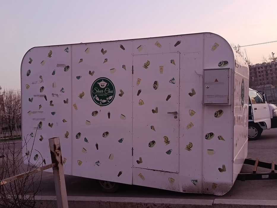 Butka sotiladi Food truck tayor biznes qisa boladi xolati yaxshi