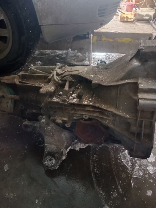 Продам МКПП Ауди а6.   мкпп от Ауди кватро