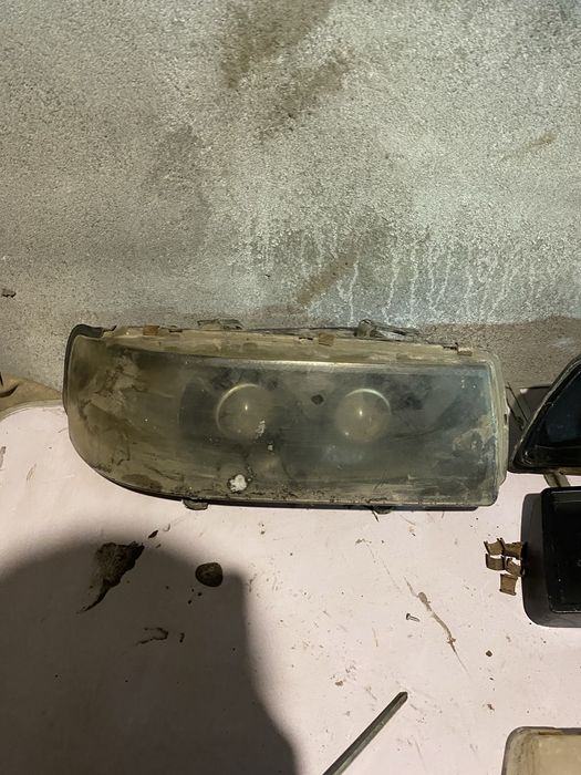 Продам фары Ауди 80