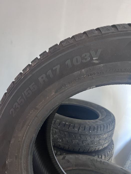 Vand anvelope iarna kumho 235/55/R17