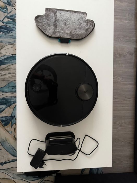 Se vinde Robot Vacuum Cleaner V3