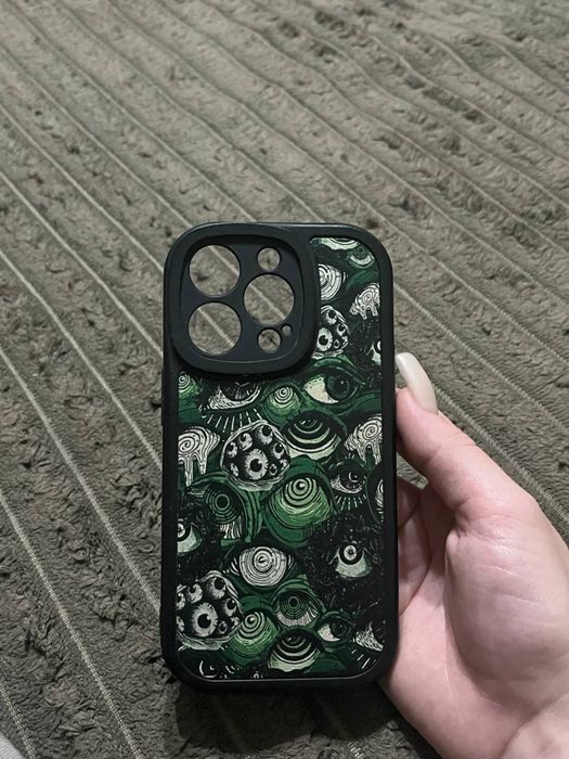 Чехлы на iphone 14pro