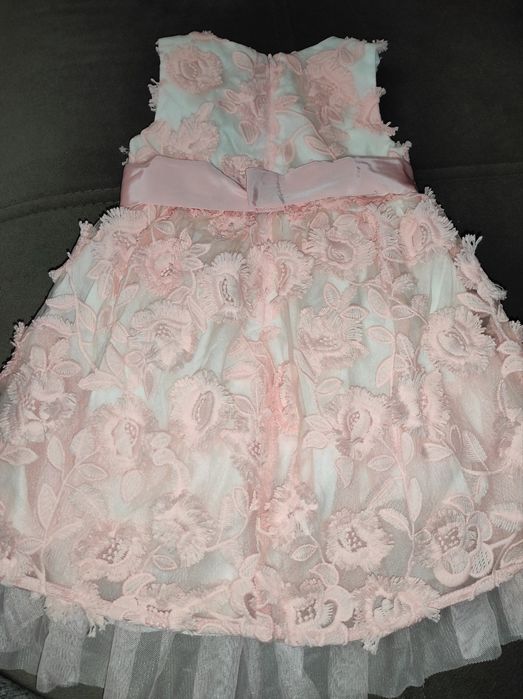 Официални роклички използвани за кръщенка