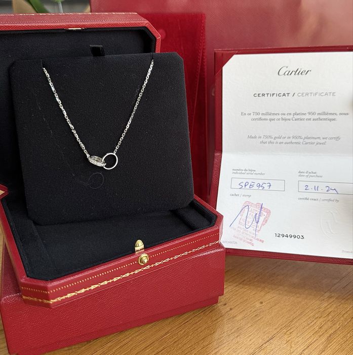 Колие Cartier с диаманти от колекцията LOVE