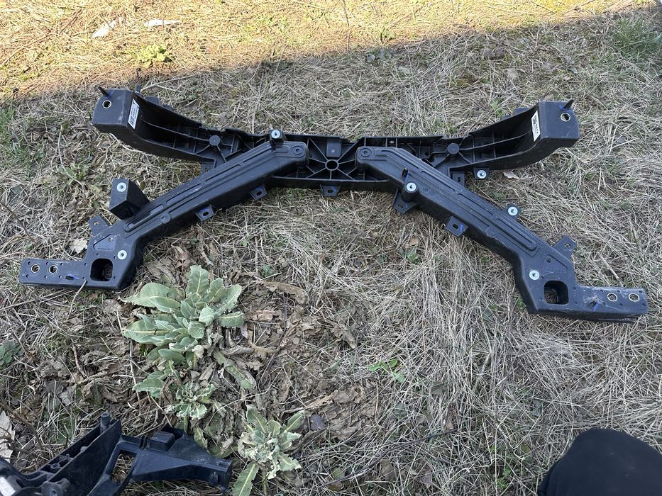 Tragher tesla 3.cod:1801911-00-D.