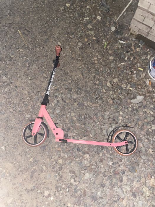 Продам детский самокат для девочки