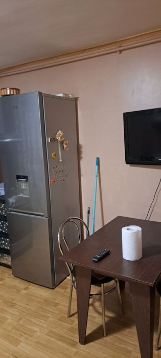 Se vinde apartament 3 camere