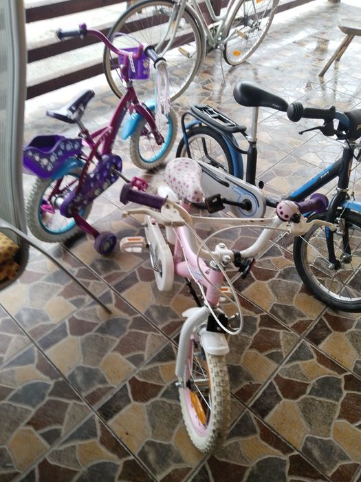 Biciclete de vanzare