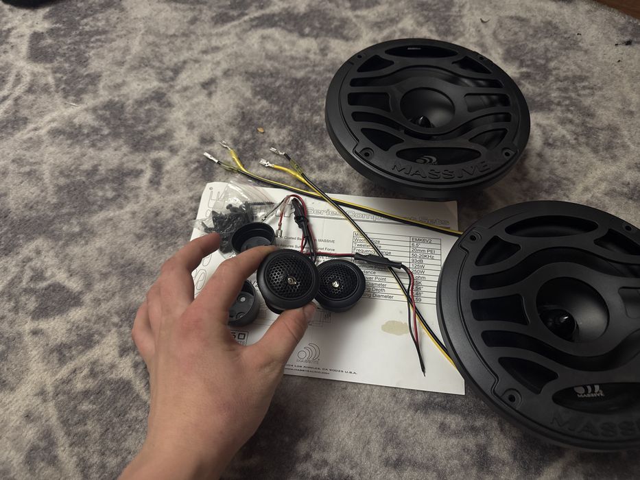 Автоколонки Massive американские