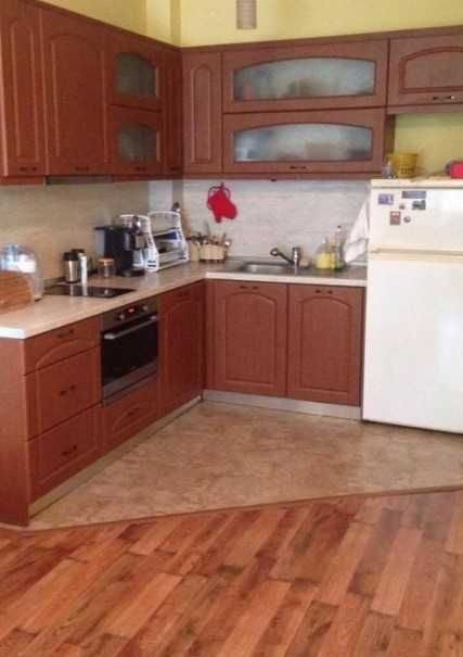 Тристаен апартамент Гагарин