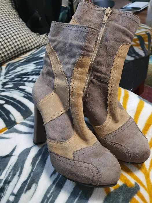 Ghete/Botine piele naturala mărimea 36 ca noi