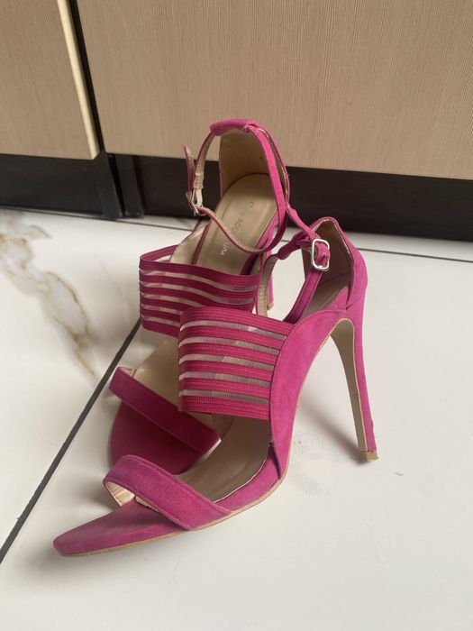 Елегантни самдали Steve Madden