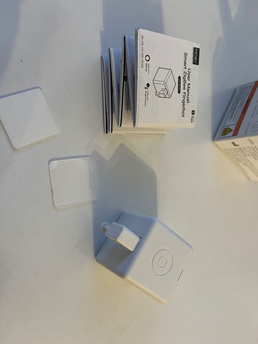 Fingerbot Bluetooth compatibil Tuya (BT sau Zigbee)