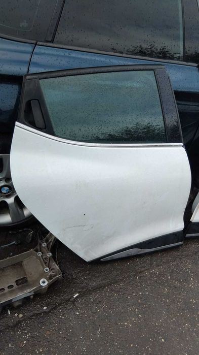 Usa stanga/dreapta spate Renaul Clio 4 hatchback 2014