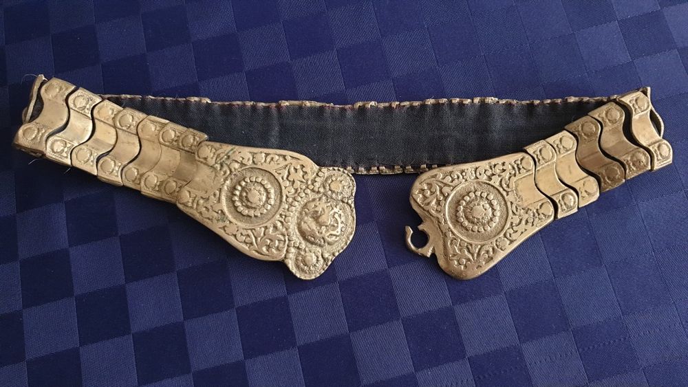 Фолклорен дамски колан