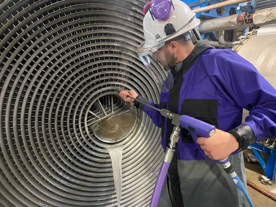 Curatare schimbatoare de caldura prin hidrosablare cu 2500 bar