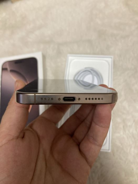 Iphone 16 Pro Max 256Gb ca Nou Baterie 100%