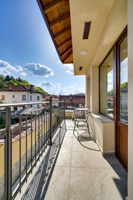 Продава се Къща в Трявна - 435 кв.м за 1725 €/кв.м - Снимка #23