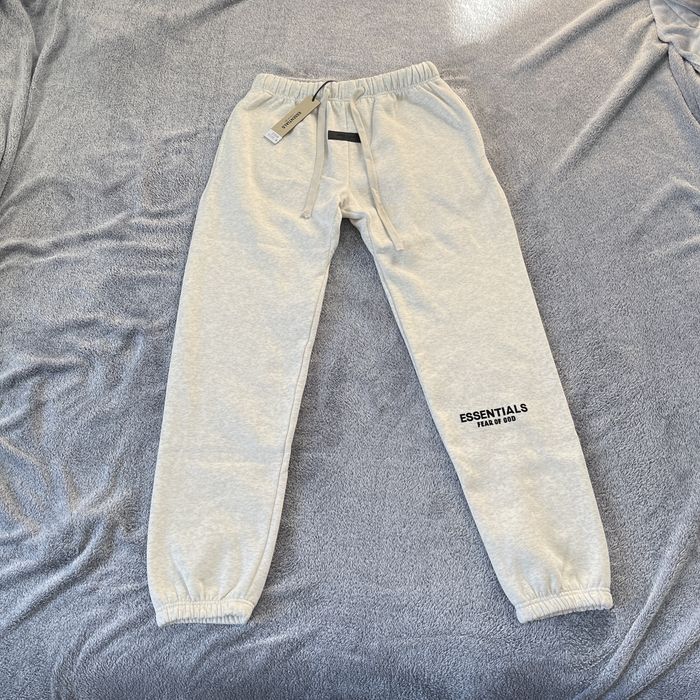 Pantaloni Essentials M