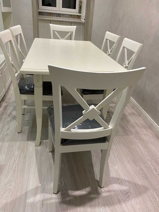 Stol va 6ta stul komplekti sotiladi / Продаётся стол и 6 стульев 360$