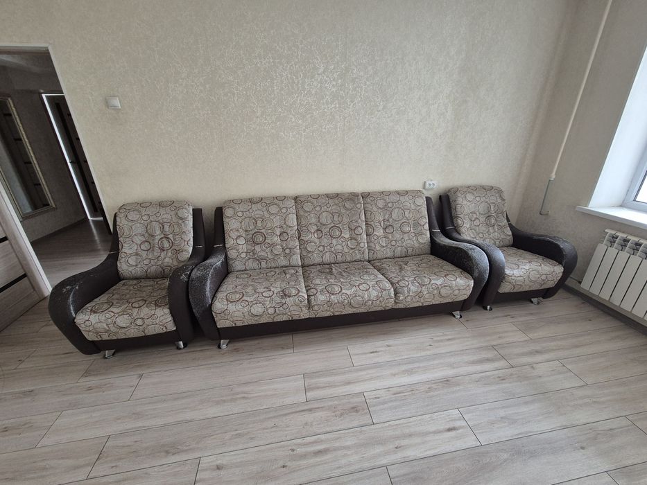 Бесплатно диван и кресла