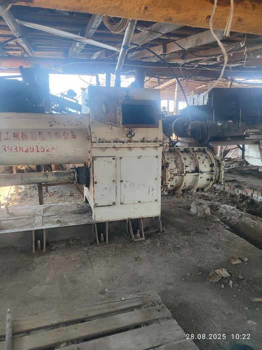 Продается экструдер для производства кирпича