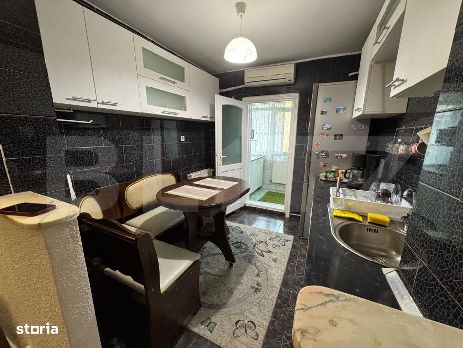Apartament de inchiriat 2 camere, 50 mp, decomandat, centrala proprie,