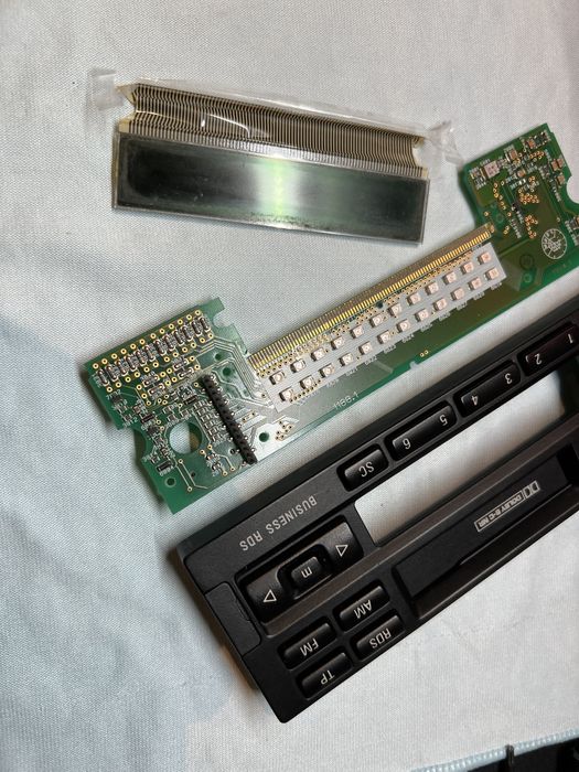 Reparatii display casetofoane BMW | E36 E31 E32 E34 E30