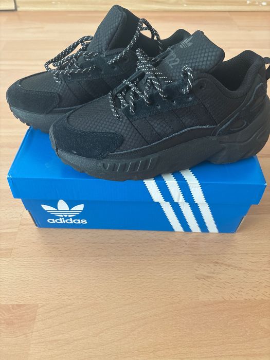 Продавам маратонки -марка АДИДАС