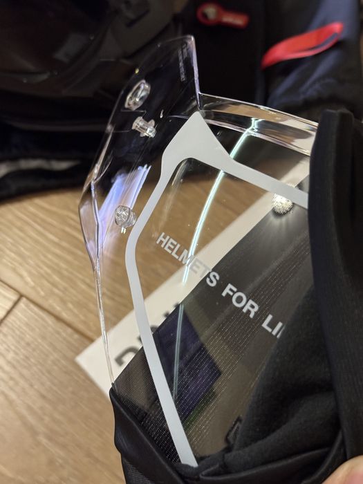 Nexx каска карбонова L