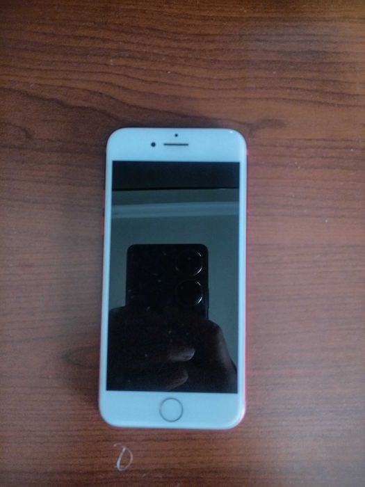 Iphone 7 красный