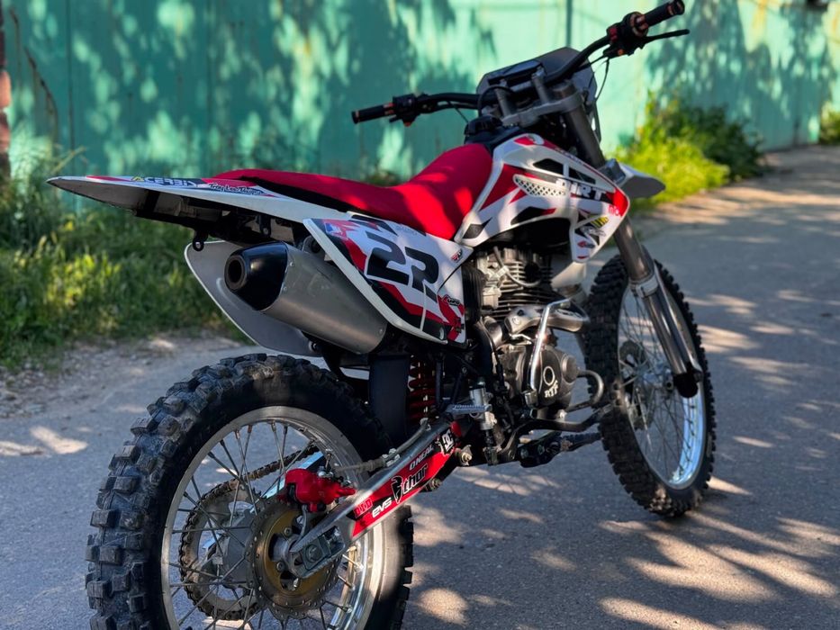 Продам эндуро  250 куб