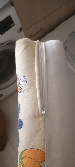 Детски матрак с кокосова вложка вложка. Размери: 120х60х12см.
Състояни