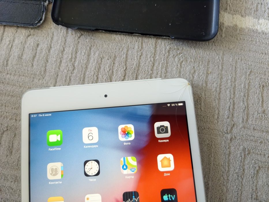 iPad mini 2 Wi-Fi + Cellular 16GB Silver