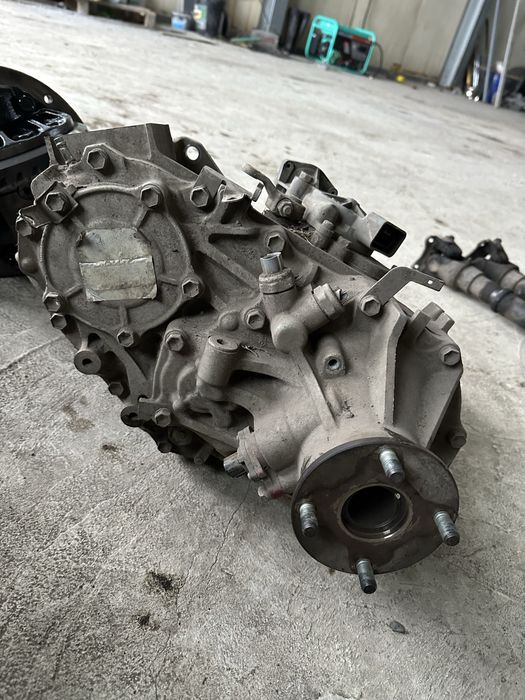 Запчасти на Lexus LX 470